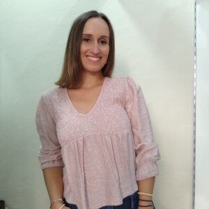 Blusa pico nido de abeja